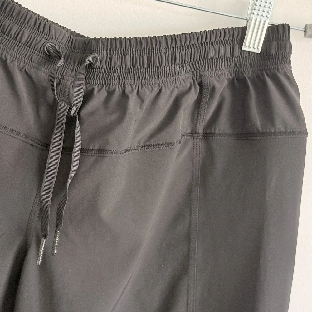 Lululemon Black Swift Crop Capri DANCE Studio Pants Woman 8‎ (RARE) Gorpcore